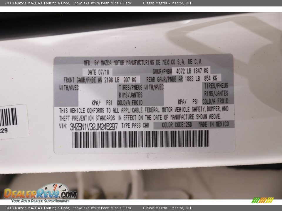 2018 Mazda MAZDA3 Touring 4 Door Snowflake White Pearl Mica / Black Photo #22