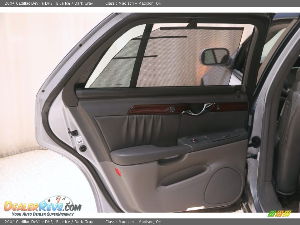 2004 Cadillac DeVille DHS Blue Ice / Dark Gray Photo #17