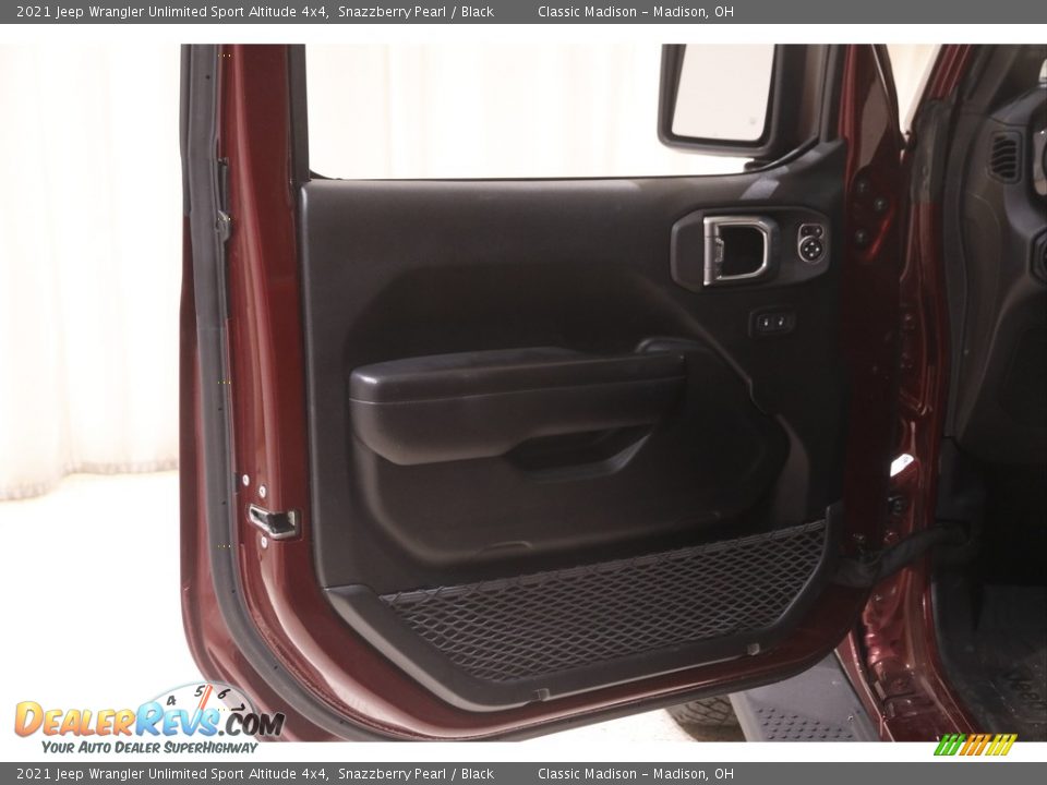2021 Jeep Wrangler Unlimited Sport Altitude 4x4 Snazzberry Pearl / Black Photo #4