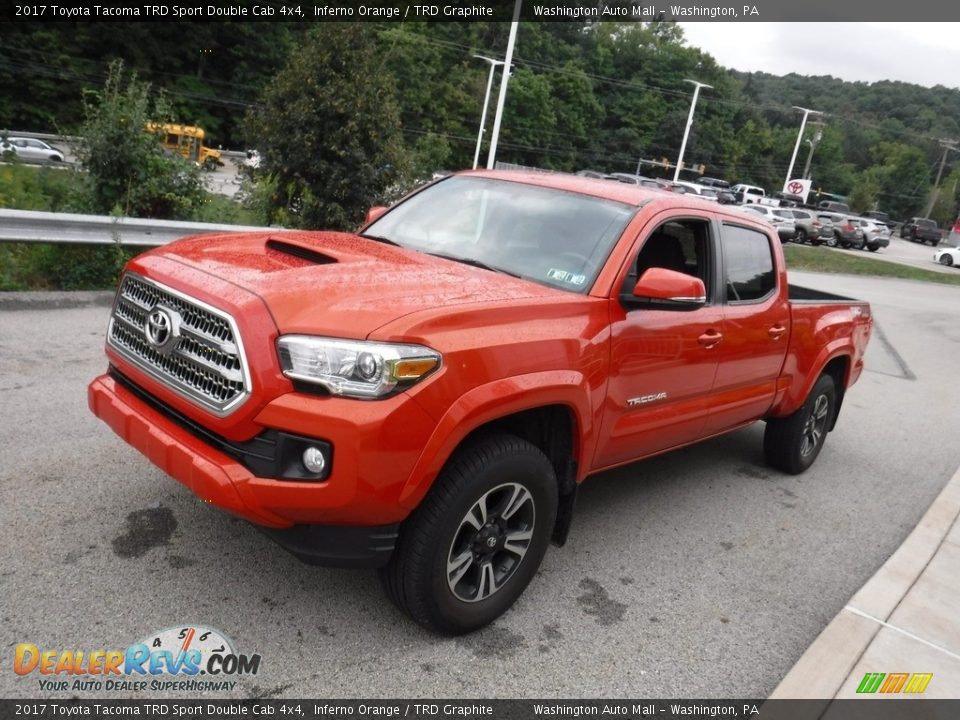 2017 Toyota Tacoma TRD Sport Double Cab 4x4 Inferno Orange / TRD Graphite Photo #13