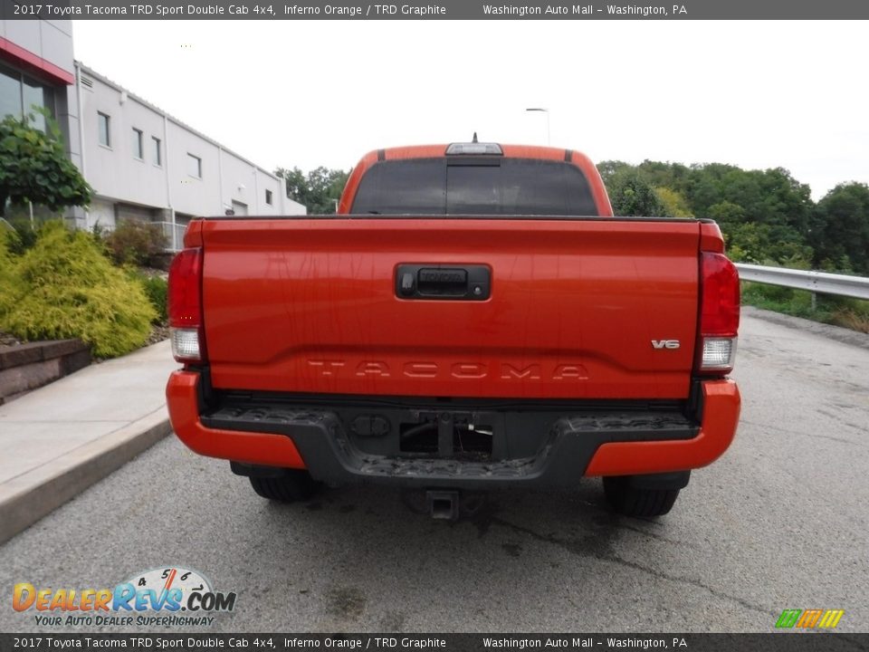 2017 Toyota Tacoma TRD Sport Double Cab 4x4 Inferno Orange / TRD Graphite Photo #16