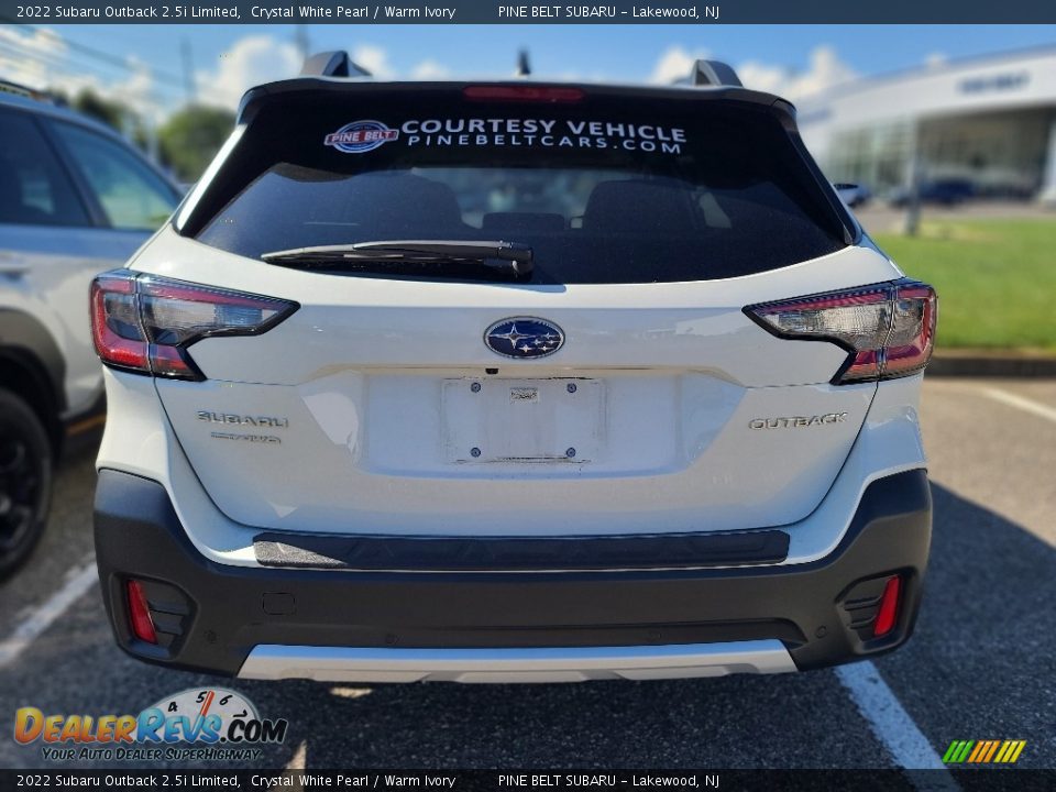 2022 Subaru Outback 2.5i Limited Crystal White Pearl / Warm Ivory Photo #4