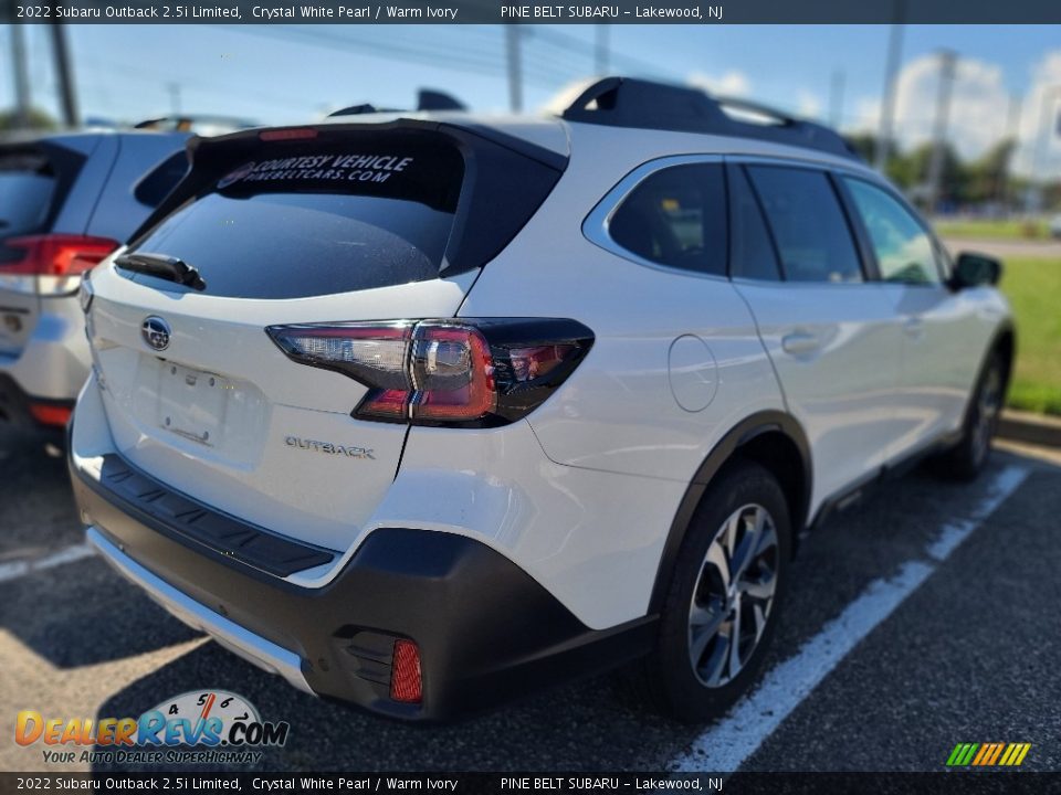 2022 Subaru Outback 2.5i Limited Crystal White Pearl / Warm Ivory Photo #5