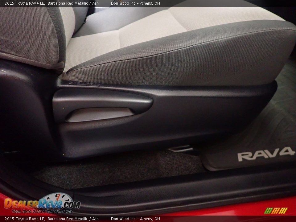 2015 Toyota RAV4 LE Barcelona Red Metallic / Ash Photo #36