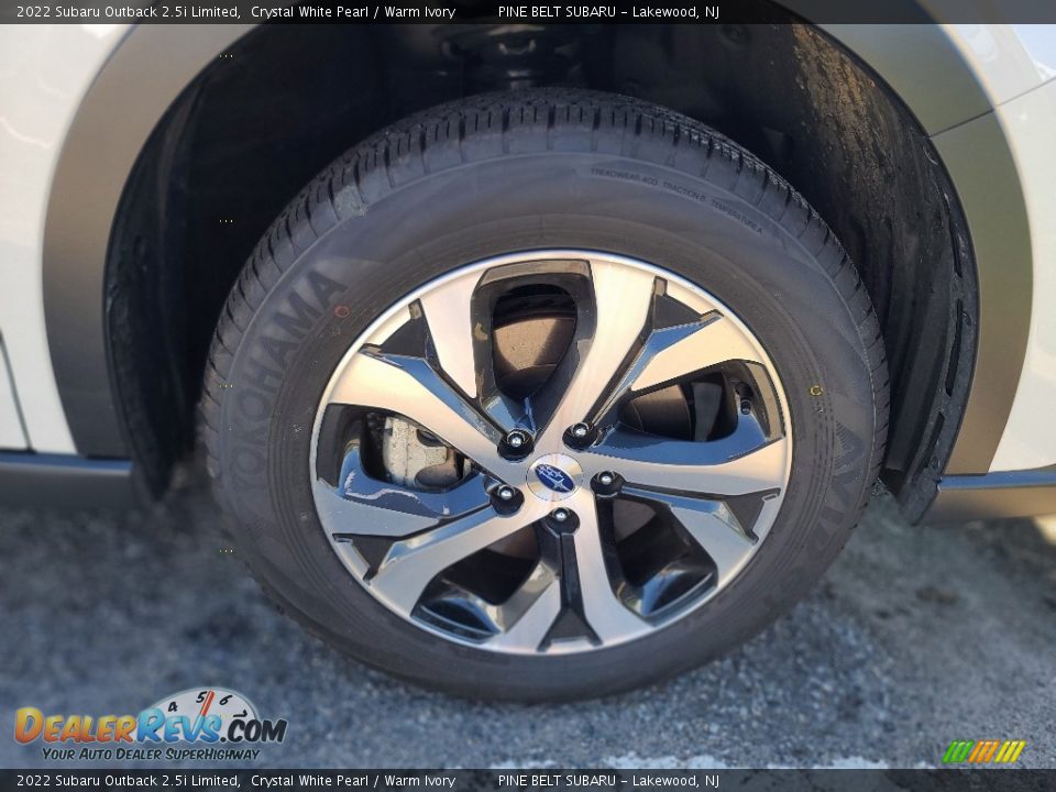 2022 Subaru Outback 2.5i Limited Crystal White Pearl / Warm Ivory Photo #9