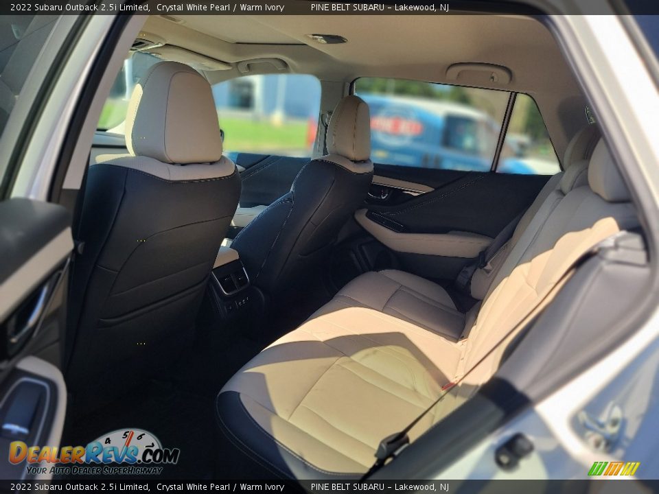 2022 Subaru Outback 2.5i Limited Crystal White Pearl / Warm Ivory Photo #10