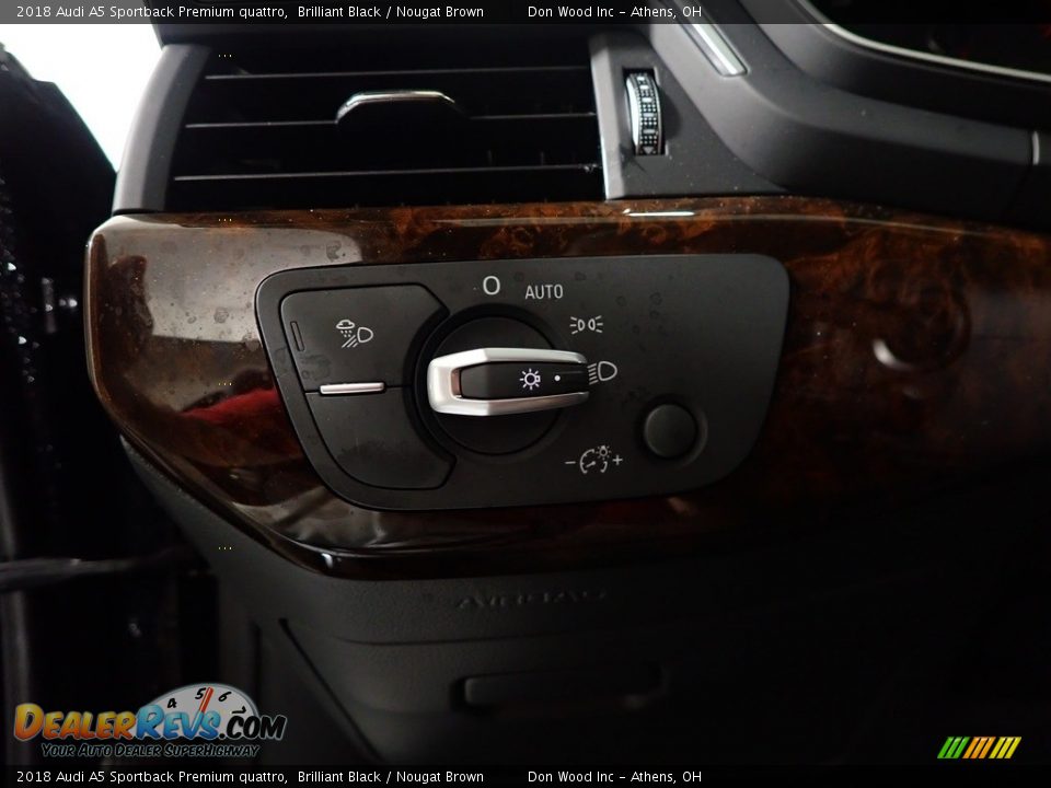 Controls of 2018 Audi A5 Sportback Premium quattro Photo #29