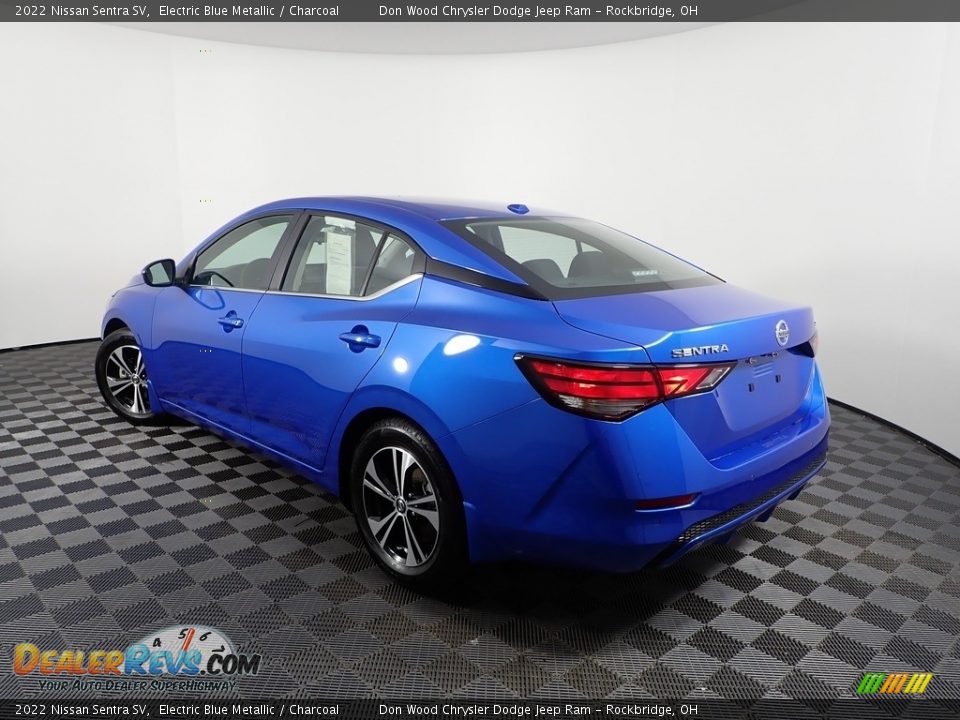 2022 Nissan Sentra SV Electric Blue Metallic / Charcoal Photo #6