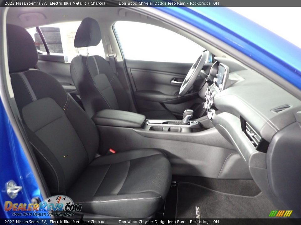 Front Seat of 2022 Nissan Sentra SV Photo #28