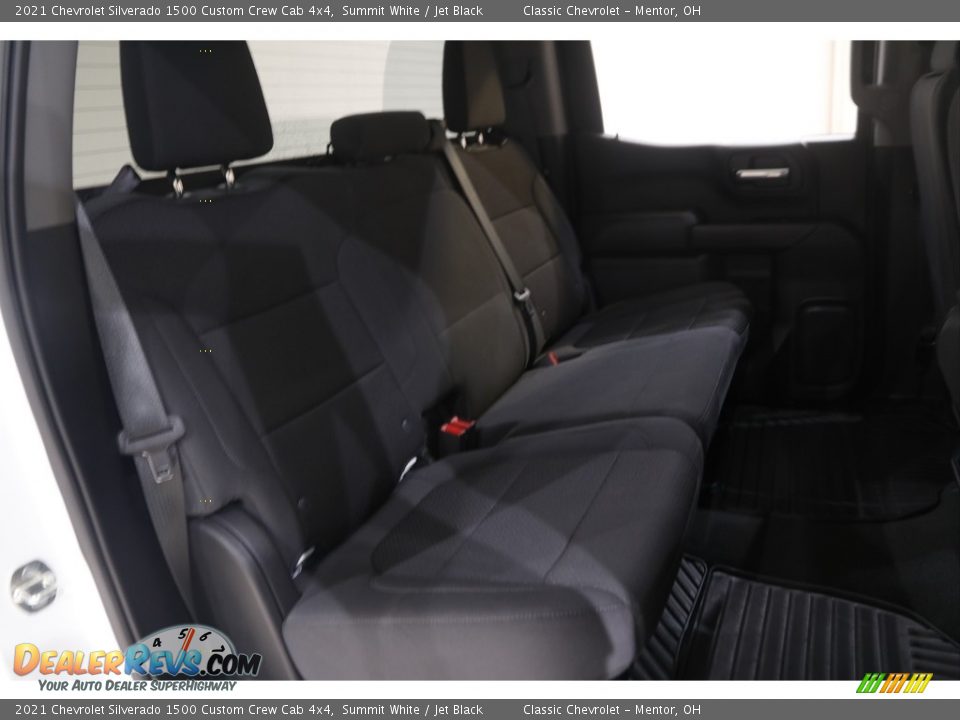 2021 Chevrolet Silverado 1500 Custom Crew Cab 4x4 Summit White / Jet Black Photo #17