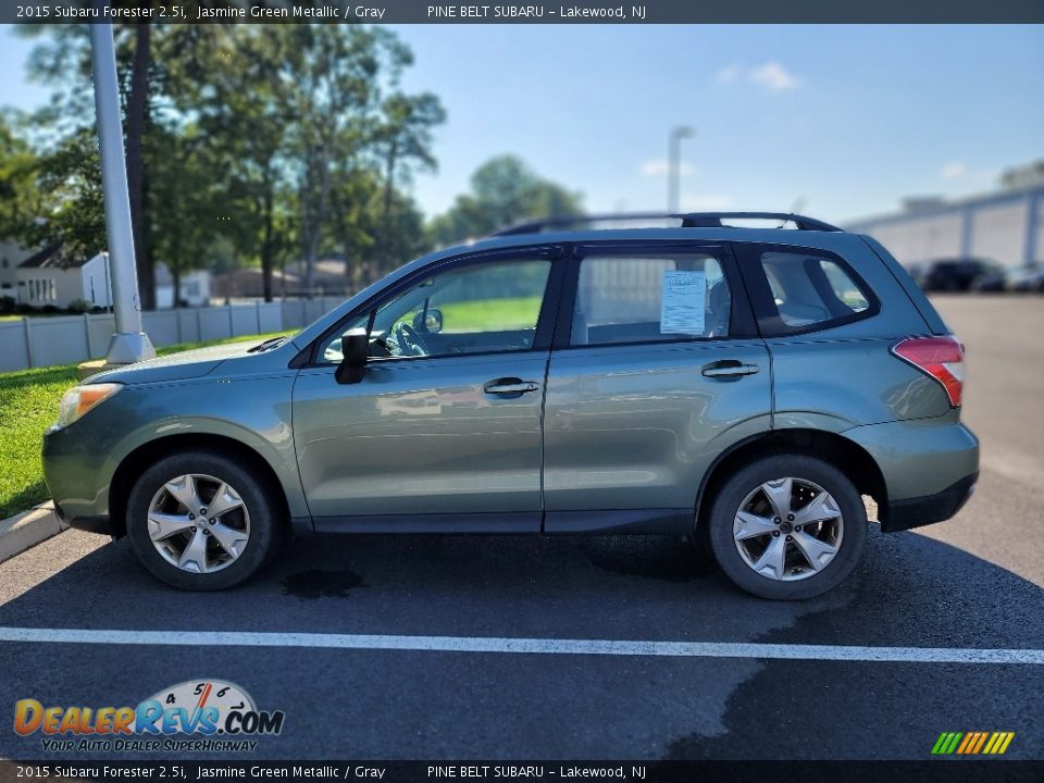 2015 Subaru Forester 2.5i Jasmine Green Metallic / Gray Photo #8