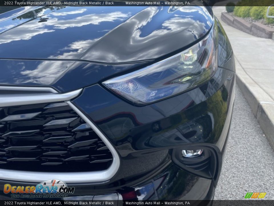 2022 Toyota Highlander XLE AWD Midnight Black Metallic / Black Photo #28