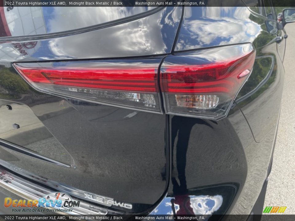 2022 Toyota Highlander XLE AWD Midnight Black Metallic / Black Photo #29