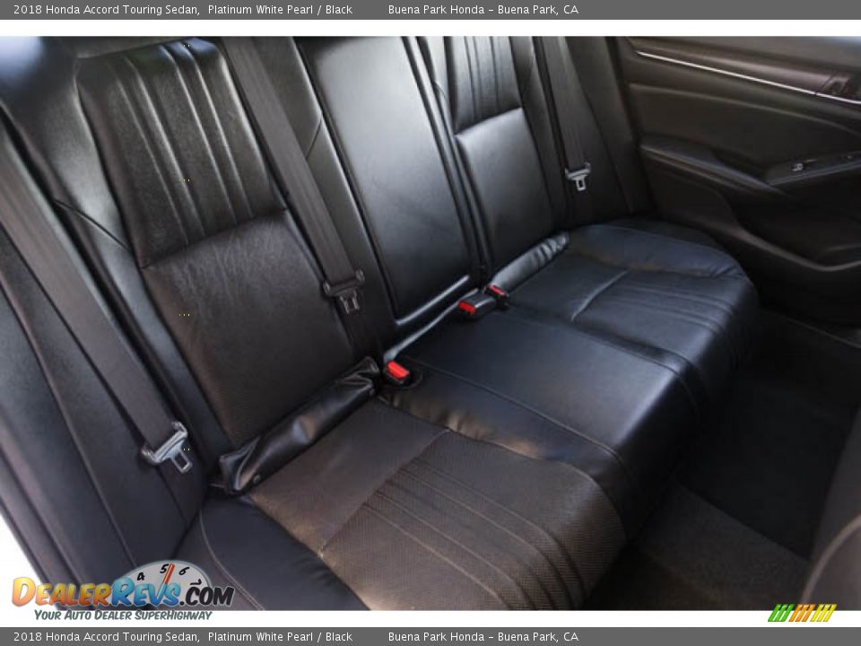 2018 Honda Accord Touring Sedan Platinum White Pearl / Black Photo #24