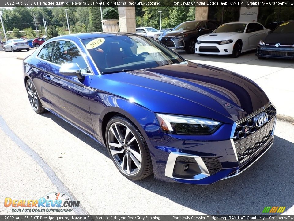 Front 3/4 View of 2022 Audi S5 3.0T Prestige quattro Photo #2