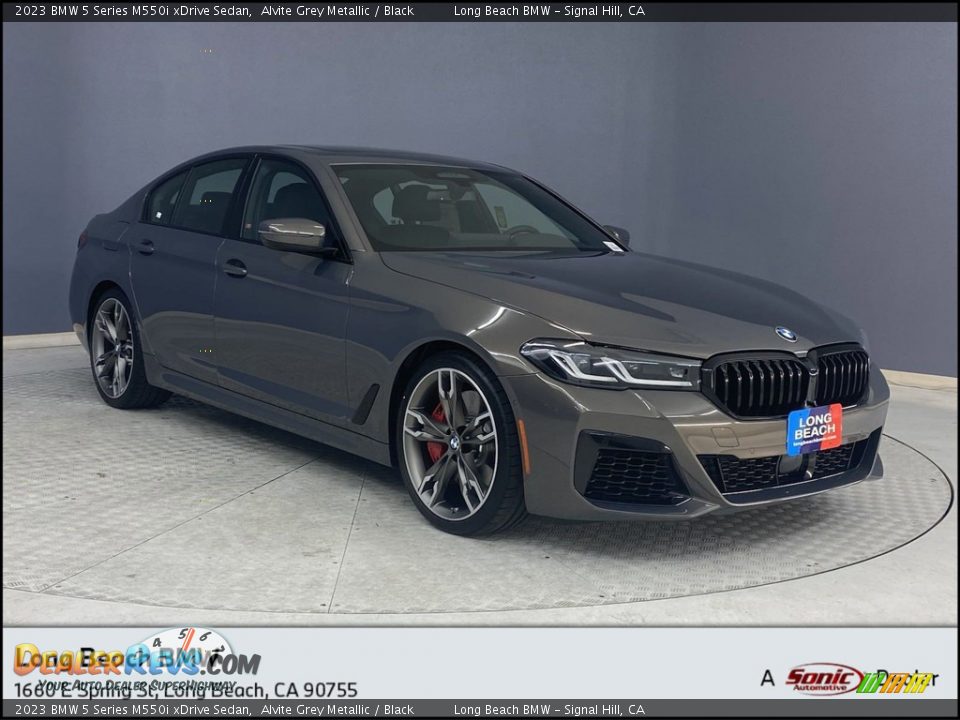 2023 BMW 5 Series M550i xDrive Sedan Alvite Grey Metallic / Black Photo #1