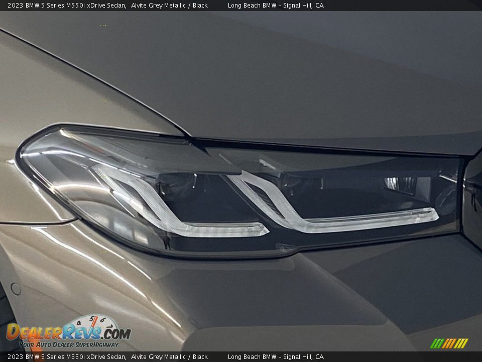 2023 BMW 5 Series M550i xDrive Sedan Alvite Grey Metallic / Black Photo #4