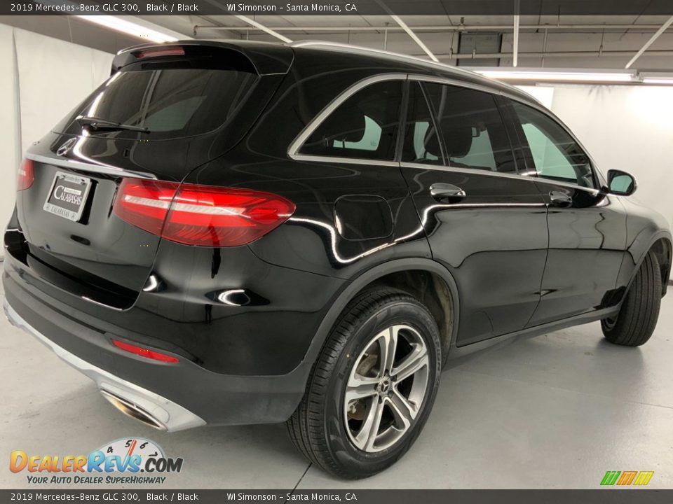 2019 Mercedes-Benz GLC 300 Black / Black Photo #5