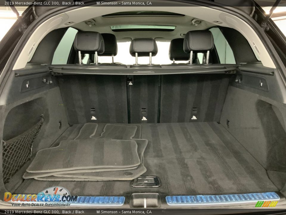 2019 Mercedes-Benz GLC 300 Black / Black Photo #9