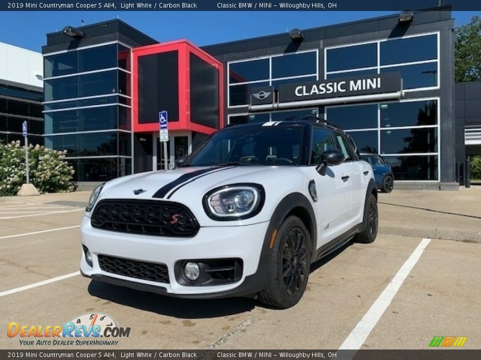 2019 Mini Countryman Cooper S All4 Light White / Carbon Black Photo #1