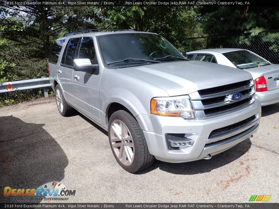 Front 3/4 View of 2016 Ford Expedition Platinum 4x4 Photo #3