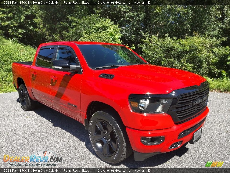 Front 3/4 View of 2021 Ram 1500 Big Horn Crew Cab 4x4 Photo #5