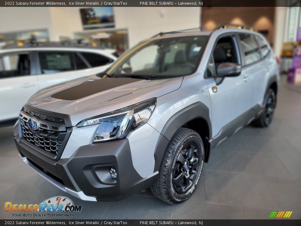 Front 3/4 View of 2022 Subaru Forester Wilderness Photo #1