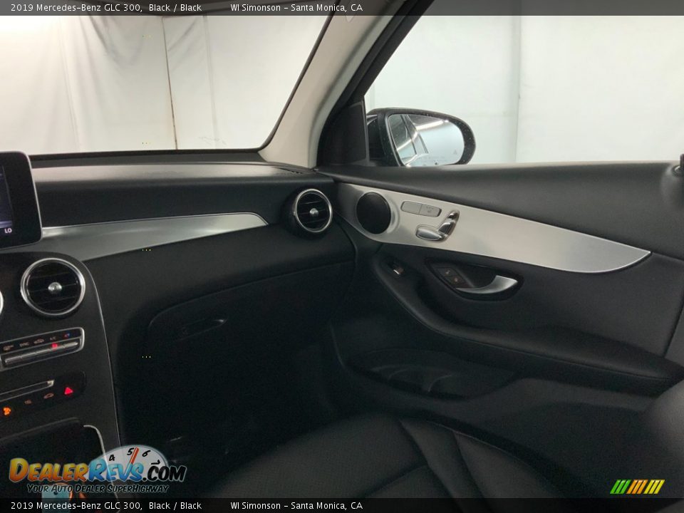 2019 Mercedes-Benz GLC 300 Black / Black Photo #28