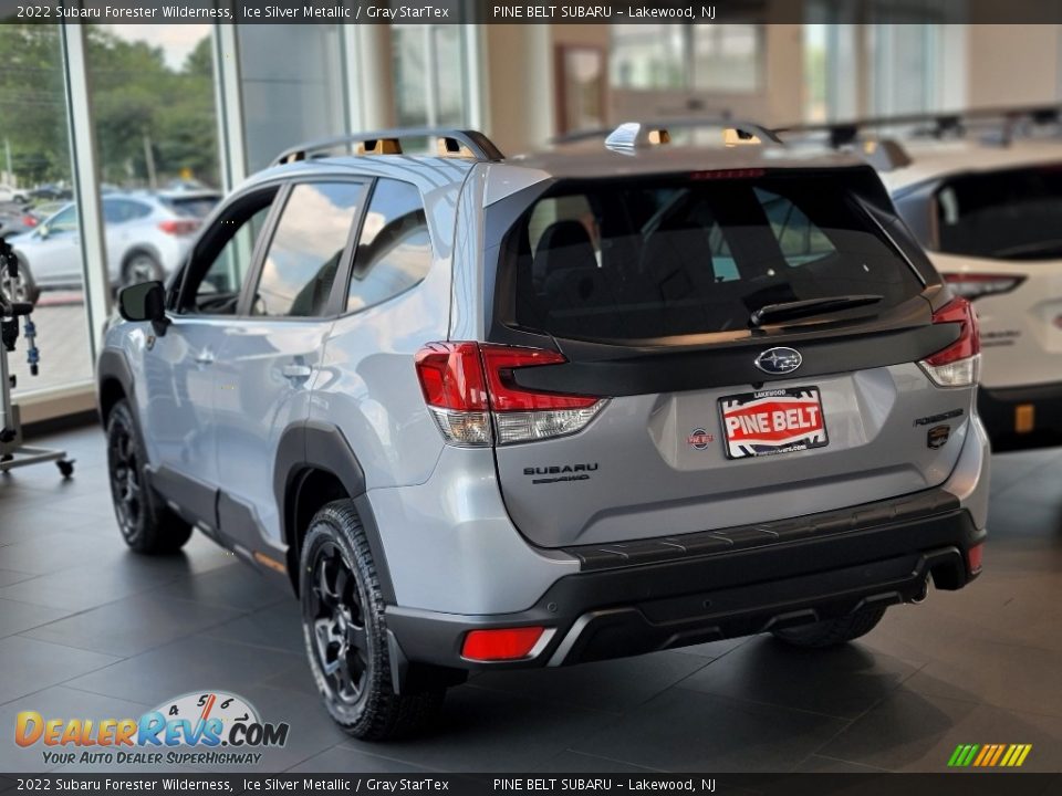 2022 Subaru Forester Wilderness Ice Silver Metallic / Gray StarTex Photo #4