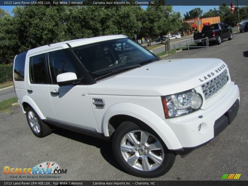 Front 3/4 View of 2013 Land Rover LR4 HSE LUX Photo #3