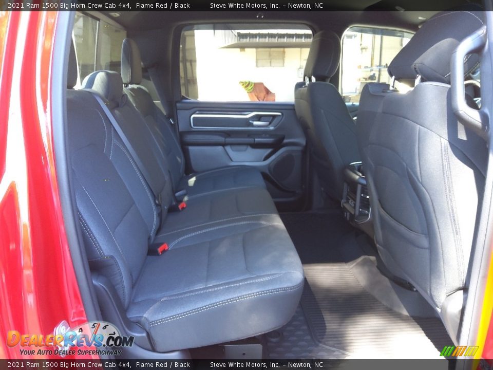 2021 Ram 1500 Big Horn Crew Cab 4x4 Flame Red / Black Photo #18