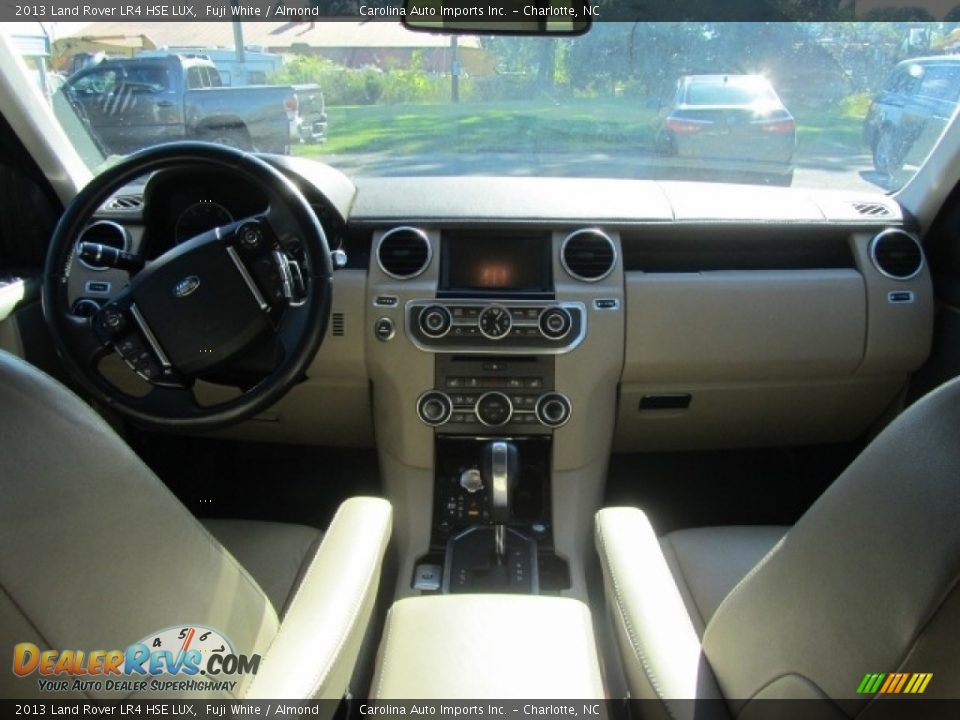 Dashboard of 2013 Land Rover LR4 HSE LUX Photo #13