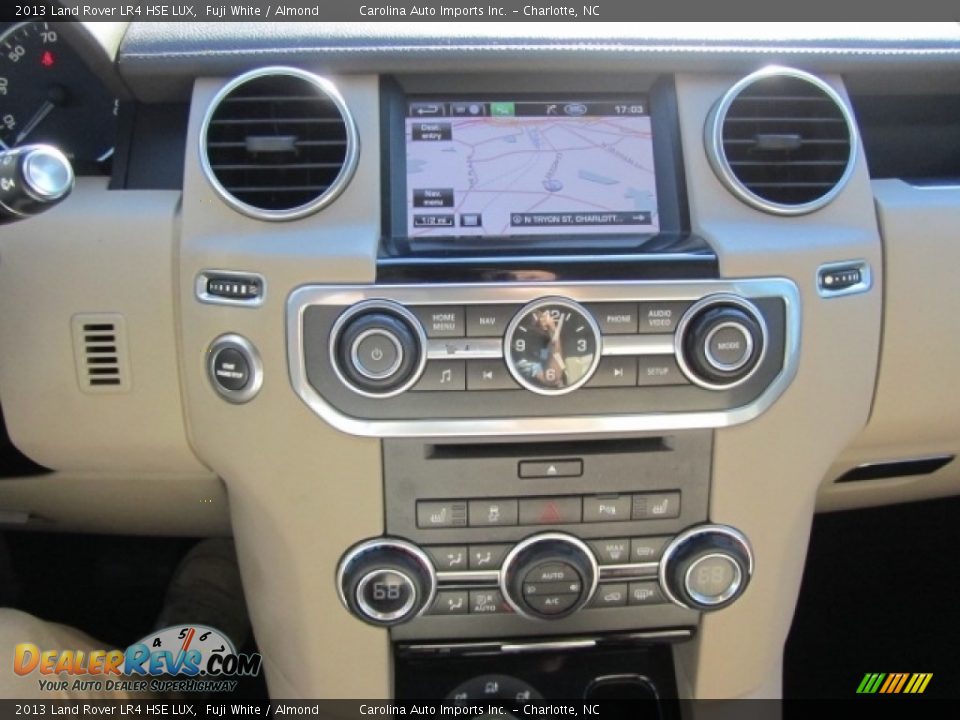 Controls of 2013 Land Rover LR4 HSE LUX Photo #16