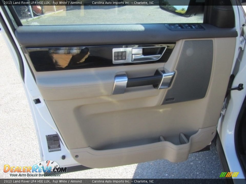 Door Panel of 2013 Land Rover LR4 HSE LUX Photo #17
