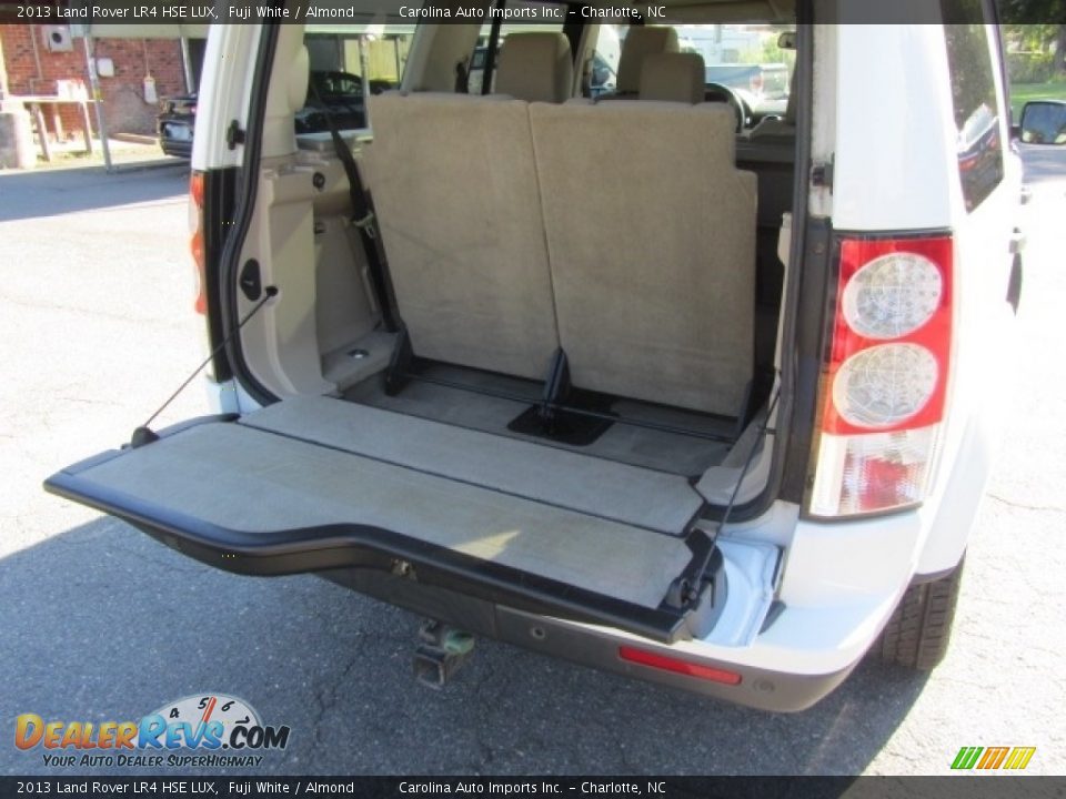 2013 Land Rover LR4 HSE LUX Trunk Photo #21