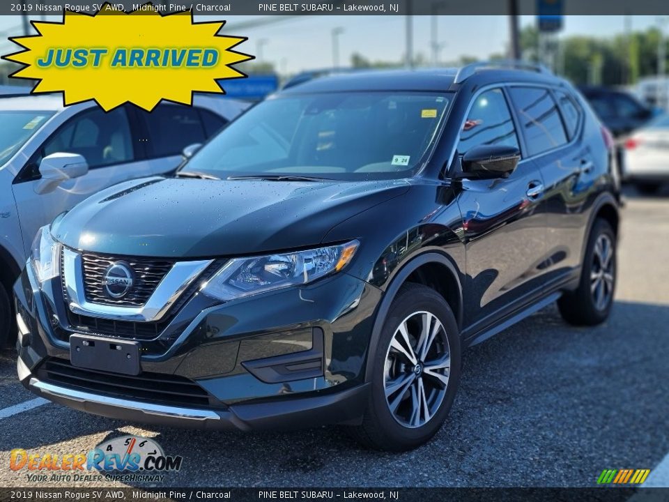 2019 Nissan Rogue SV AWD Midnight Pine / Charcoal Photo #1