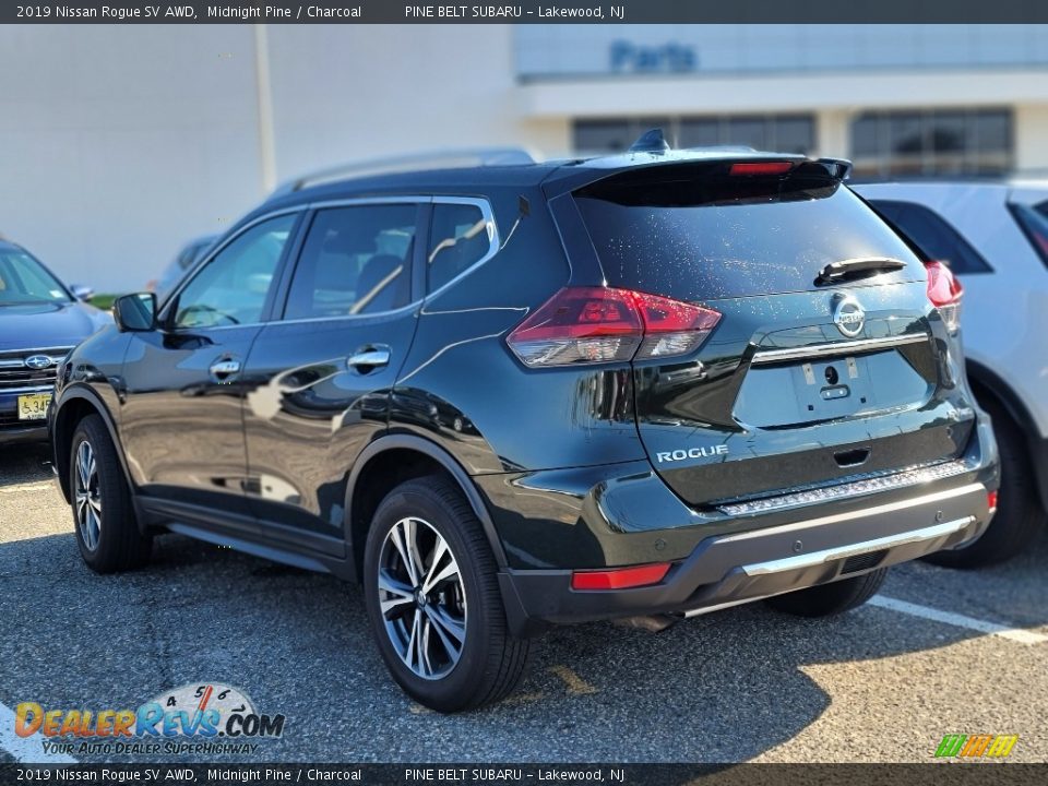 2019 Nissan Rogue SV AWD Midnight Pine / Charcoal Photo #8