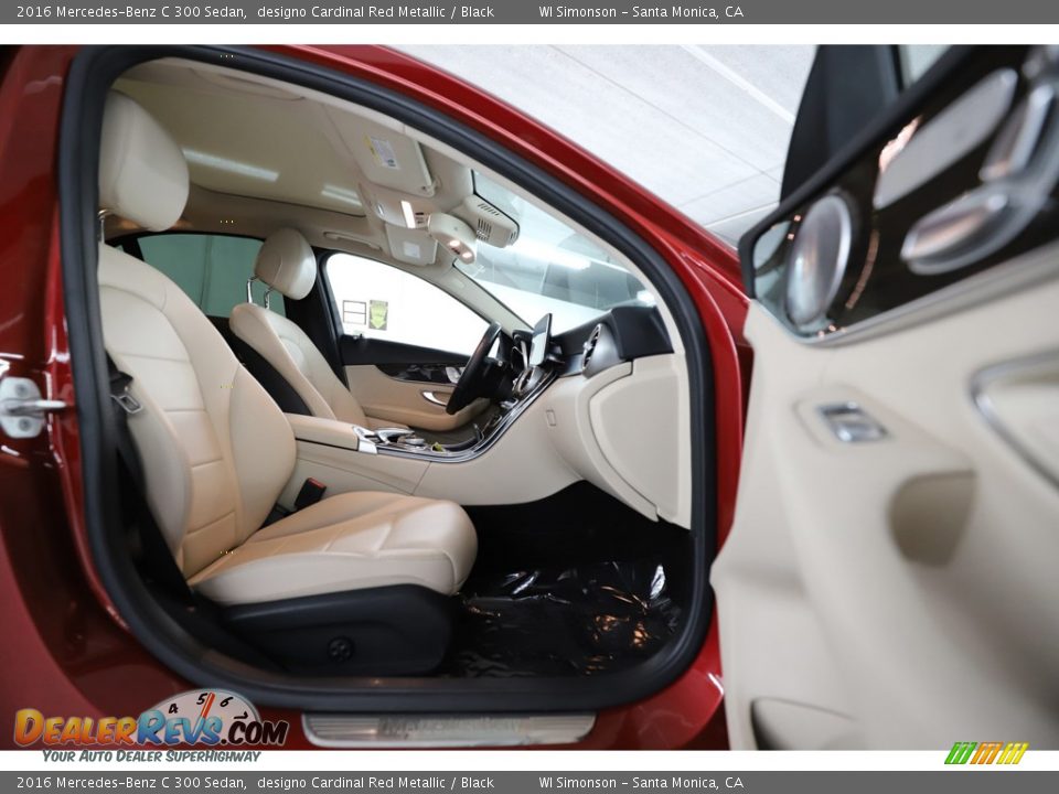 2016 Mercedes-Benz C 300 Sedan designo Cardinal Red Metallic / Black Photo #32