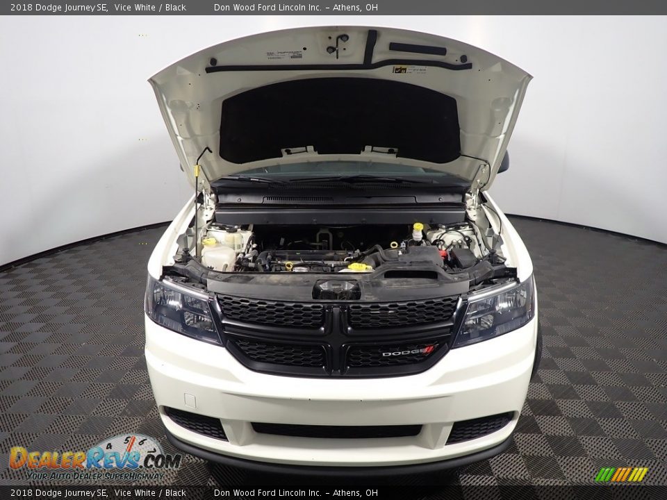 2018 Dodge Journey SE Vice White / Black Photo #5
