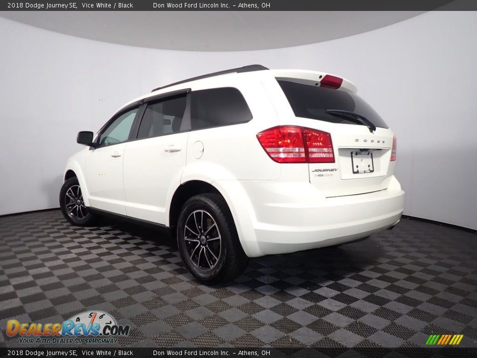 2018 Dodge Journey SE Vice White / Black Photo #10
