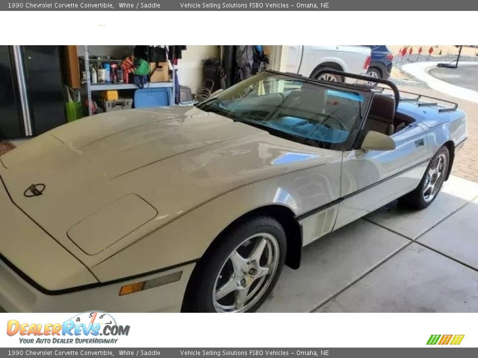 1990 Chevrolet Corvette Convertible White / Saddle Photo #2