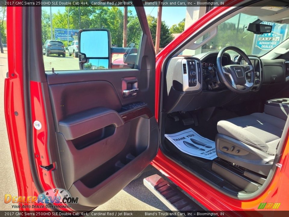 2017 GMC Sierra 2500HD SLE Double Cab 4x4 Cardinal Red / Jet Black Photo #4