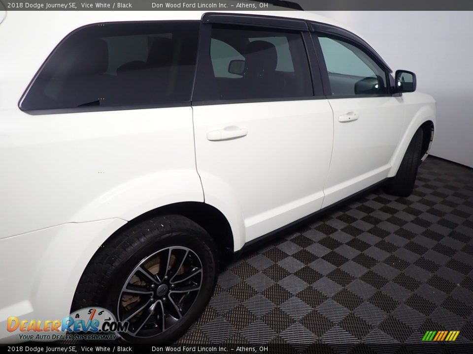 2018 Dodge Journey SE Vice White / Black Photo #18