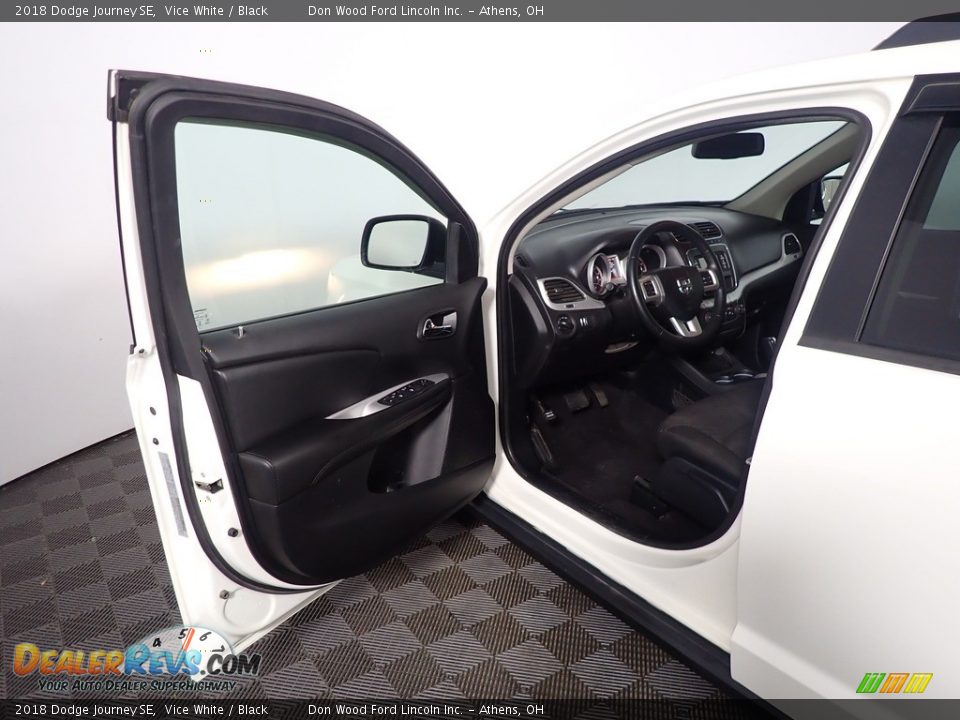 2018 Dodge Journey SE Vice White / Black Photo #19