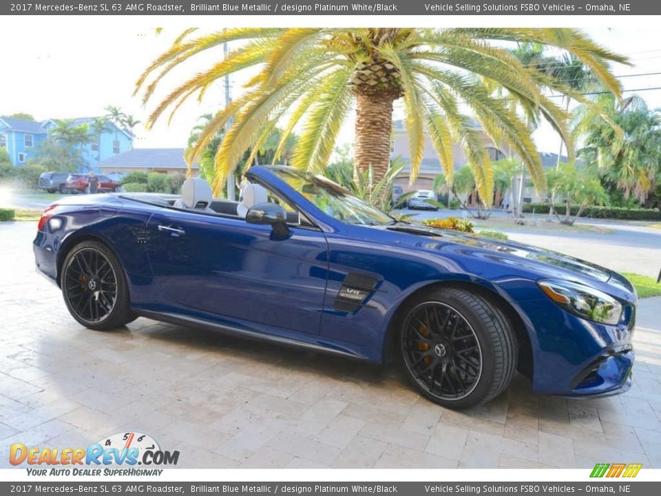 2017 Mercedes-Benz SL 63 AMG Roadster Brilliant Blue Metallic / designo Platinum White/Black Photo #2