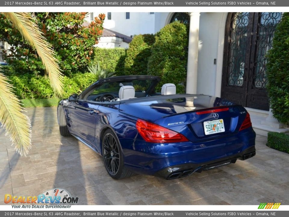 2017 Mercedes-Benz SL 63 AMG Roadster Brilliant Blue Metallic / designo Platinum White/Black Photo #3