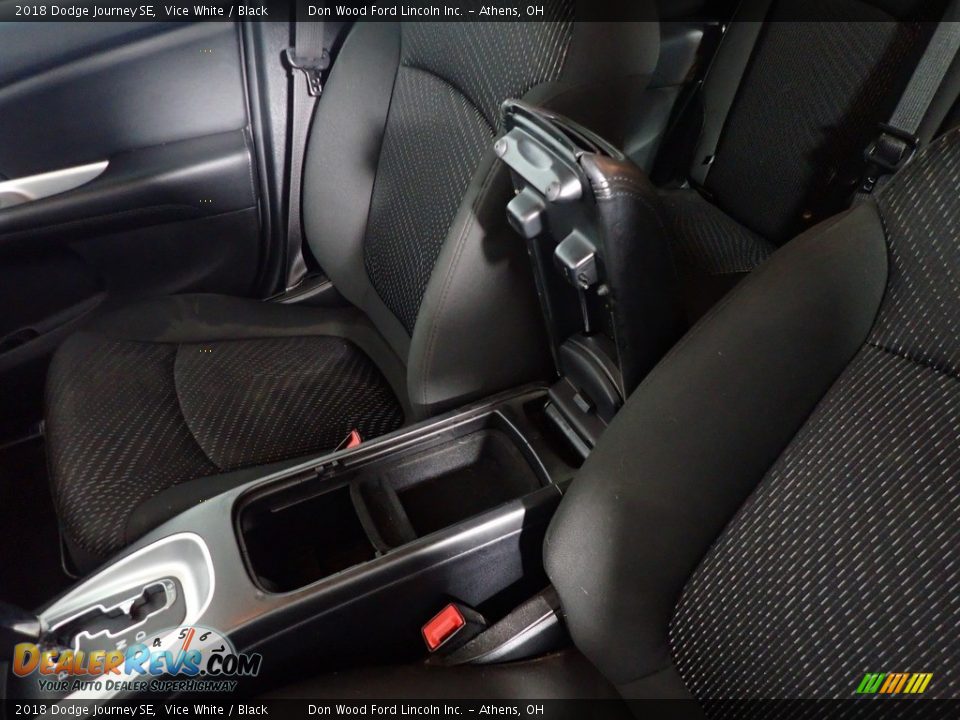 2018 Dodge Journey SE Vice White / Black Photo #32