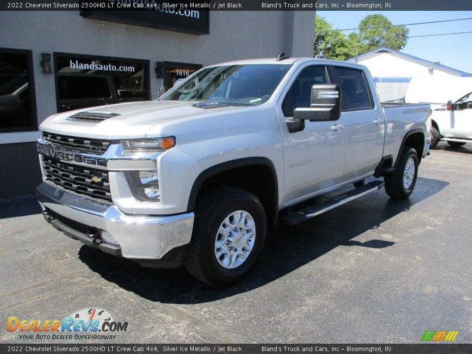 2022 Chevrolet Silverado 2500HD LT Crew Cab 4x4 Silver Ice Metallic / Jet Black Photo #2