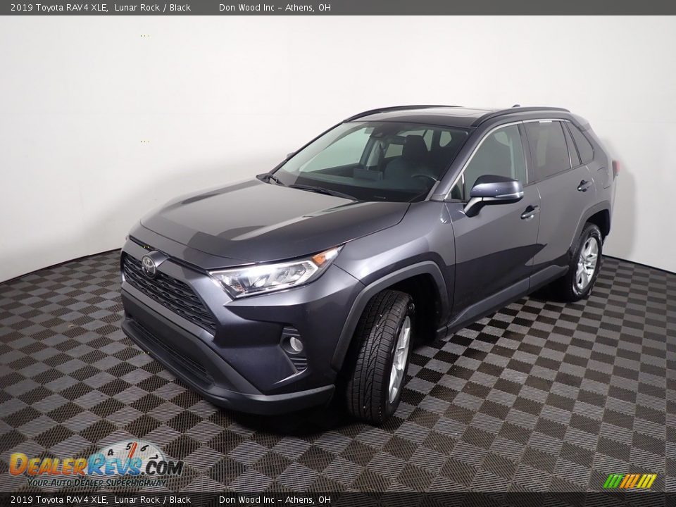 2019 Toyota RAV4 XLE Lunar Rock / Black Photo #8