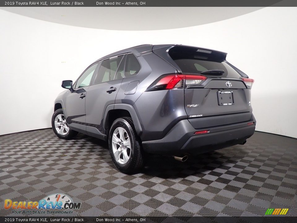 2019 Toyota RAV4 XLE Lunar Rock / Black Photo #9